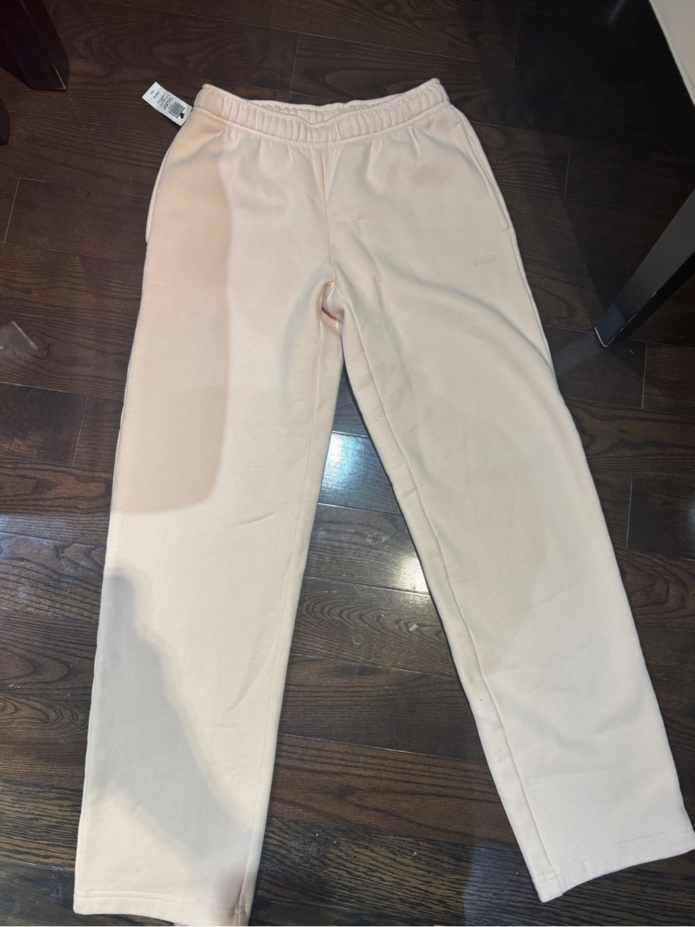 Aritzia Straight Leg Pants in Light Pink